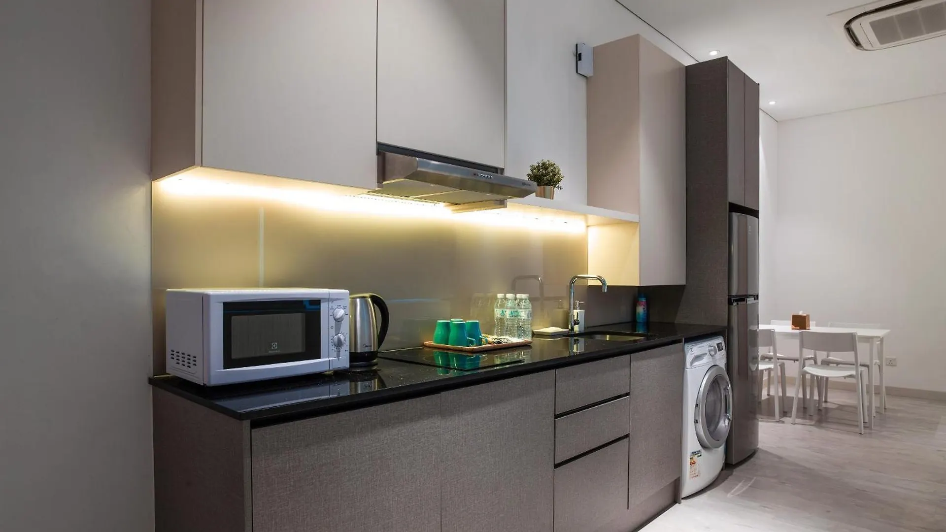 Magazine Vista Hotel Managed By The Ascott Limited George Town