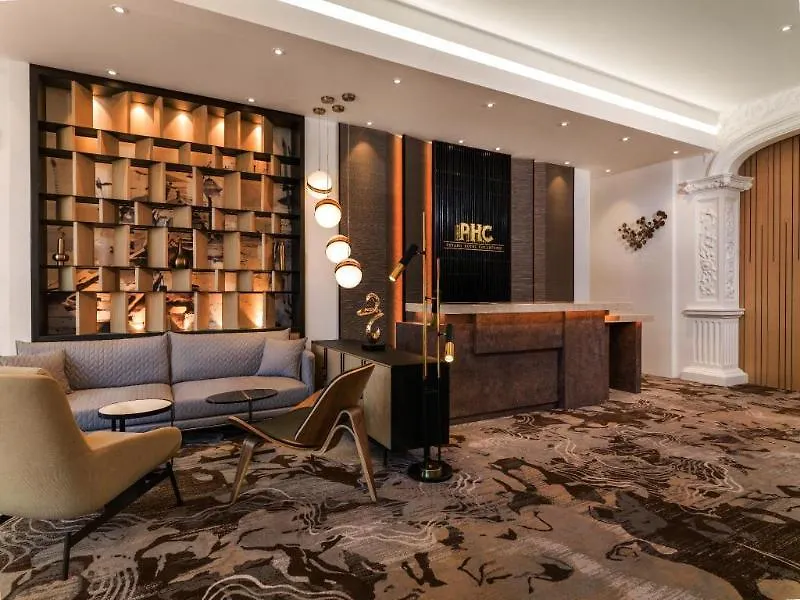 Magazine Vista Hotel Managed By The Ascott Limited George Town